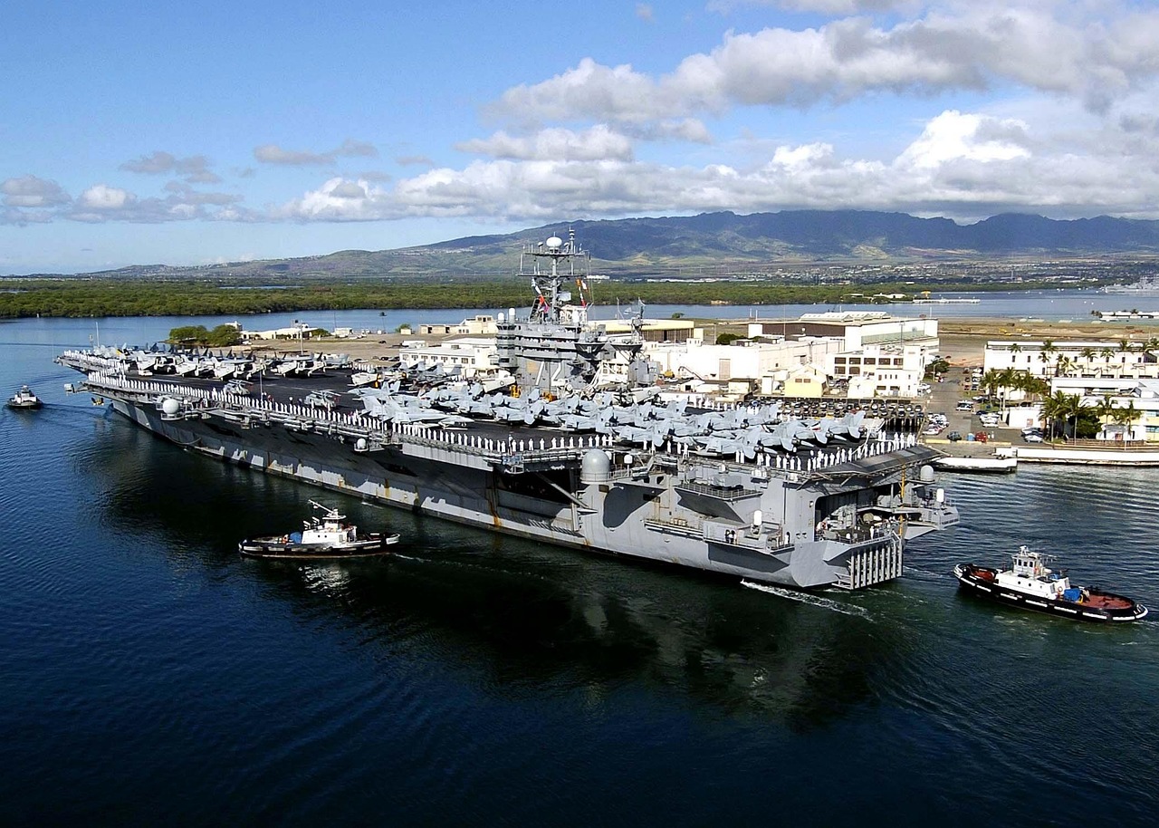 全球海軍力量新動向，最新航母消息揭秘