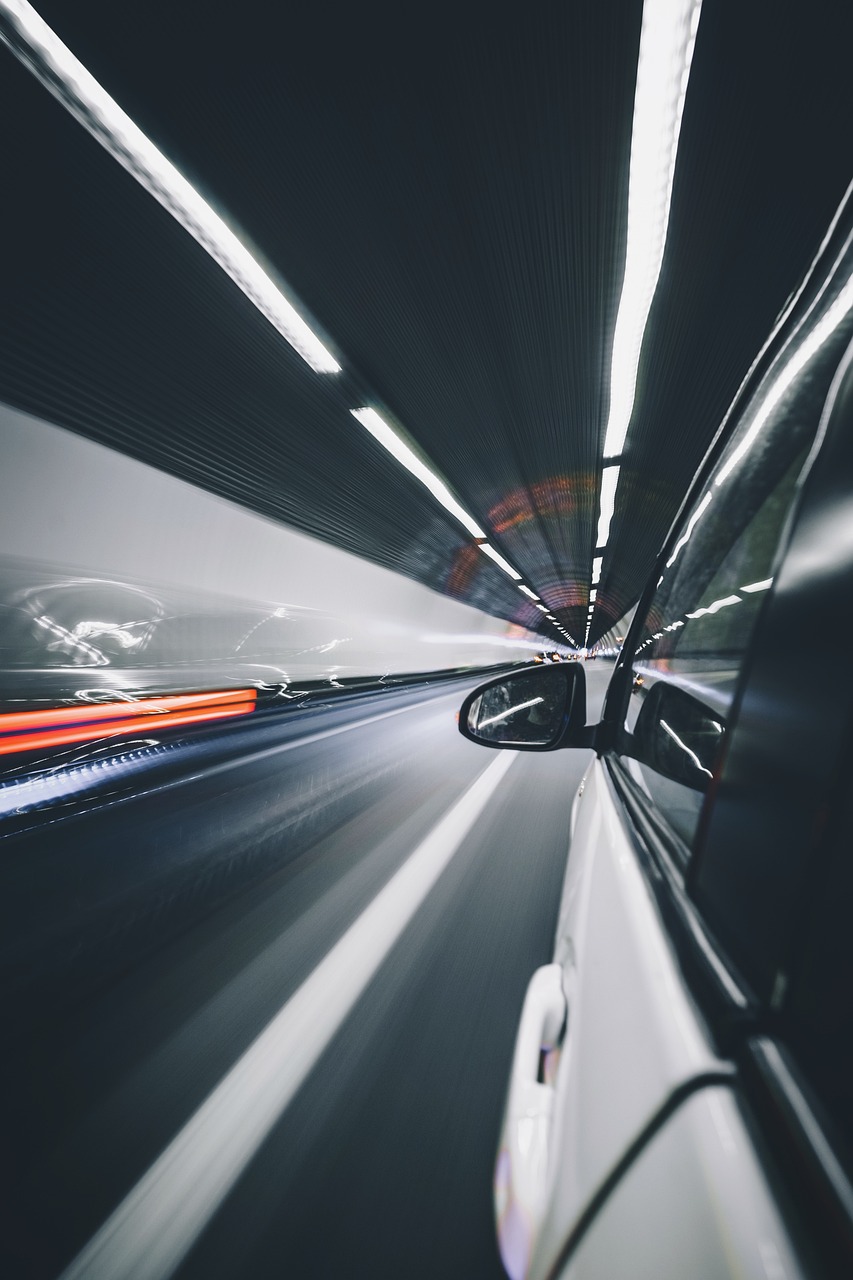 徐工漢風(fēng)新款轎車(chē)，引領(lǐng)未來(lái)卓越出行之選