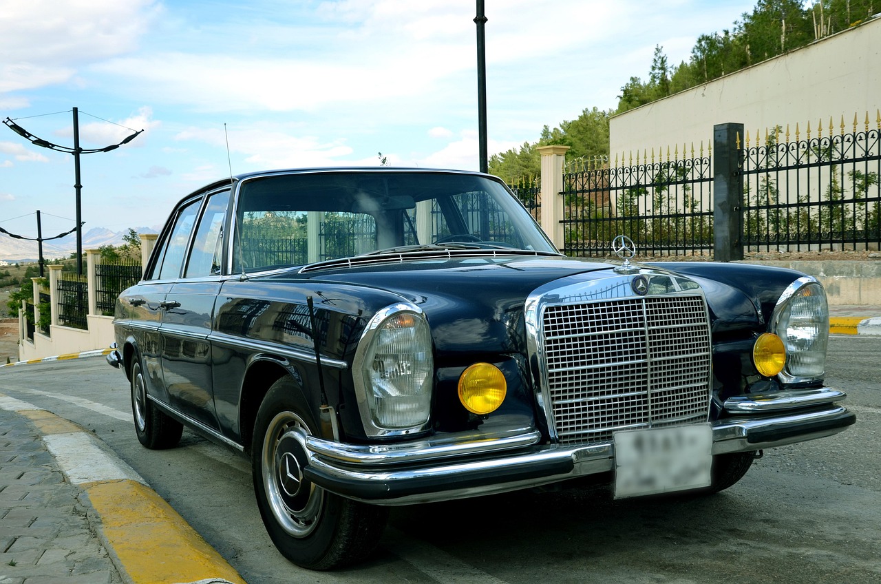 豪華SUV市場(chǎng)獨(dú)特魅力，霸道車型與價(jià)格解析